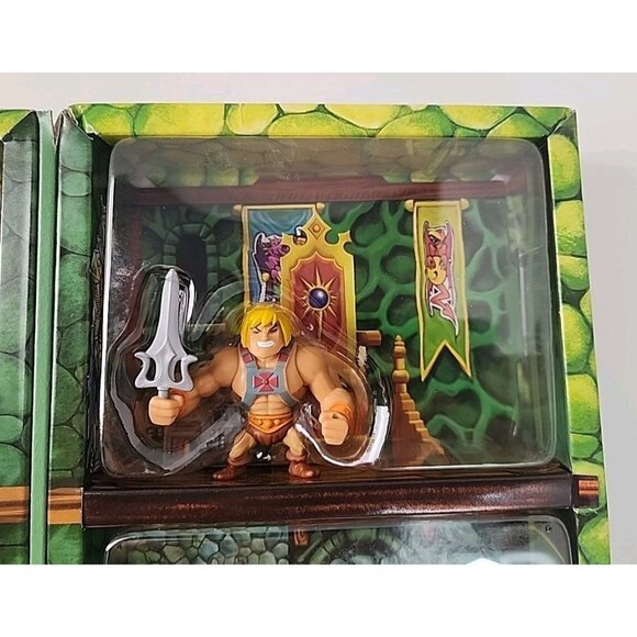 Mattel Masters of The Universe Eternia Mini Set Multipack Grayskull w/ Sleeve - Picture 9 of 10